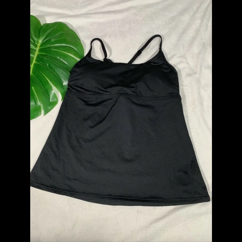 NEW Nike Swimsuit Cross-Back‎ Black Tankini Top